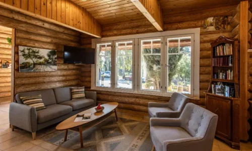 לוגוס בהרים יד השמונה