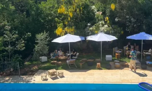 וילה יוקרתית עם בריכה