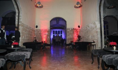 כולתום-חלל פנימי עתיק קשתות ותקרות גבהות