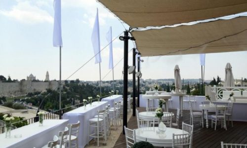 בכותל - BA-KOTEL - מרפסת לאירוע נוף לכותל