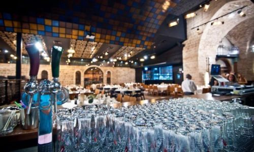 גן 1840- חלל פנימי היסטורי וקשתות