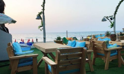 על החוף- נוף ופינות ישיבה