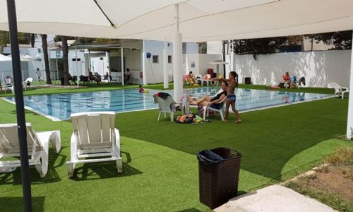 בריכה לאירועים ומסיבות בית דגן- מדשאות