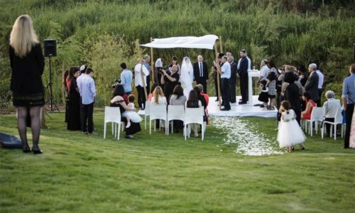 שפת הנחל- החופה