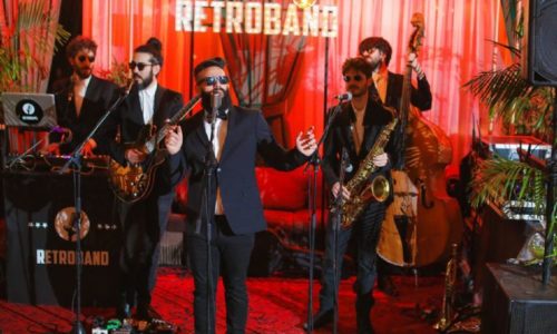 מטרופוליטן- הופעות