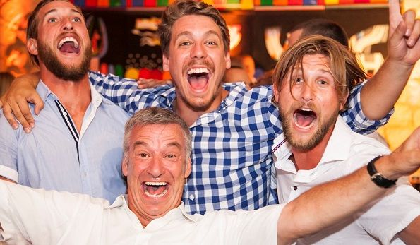 ינאי דיטש -צילום אירועים קטנים ובוטיקים- אנשים שמחים