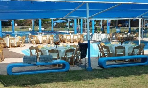 בריכת עמק חפר- מדשאות ובריכה לארוע