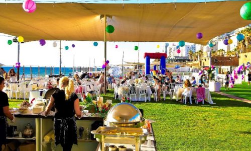 בורה בורה-אירוע על מדשאות ונוף לים