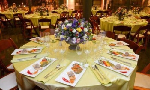 וינום- סידור שולחנות