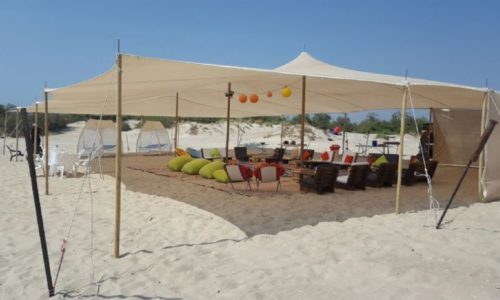 האוהל המפנק על הים- אוהל על הים ביום