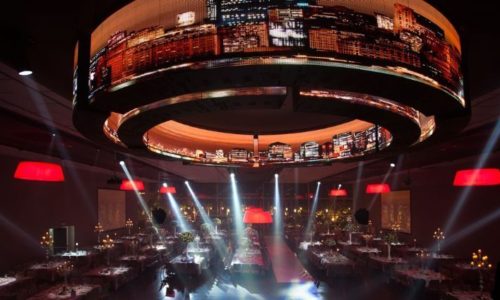 אלגריה- החלל הפנימי ורחבת ריקודים