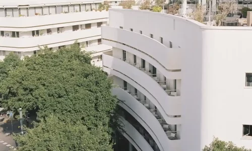 גג מלון סינמה גג יפהפה לאירועים קטנים