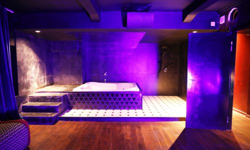 ג'קוזי אוונגרד תל אביב