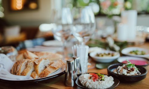 הקומה למעלה של ציונה אירוע קטן