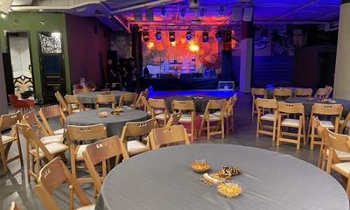 אינטו מרחב מארח