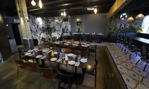 צ'ארליז בר לבריתות מסיבות קטנות אירועי חברה ימי הולדת