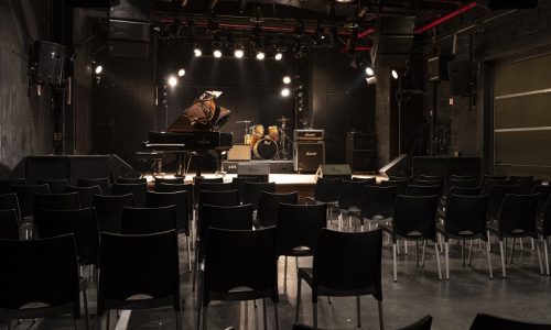 צוללת הצהובה כתובת