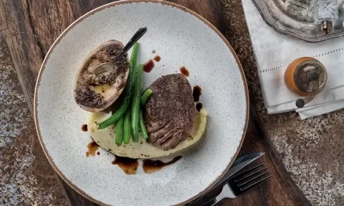 בר מצווה עם בריכה