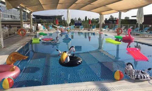 בריכת אקוודוקט