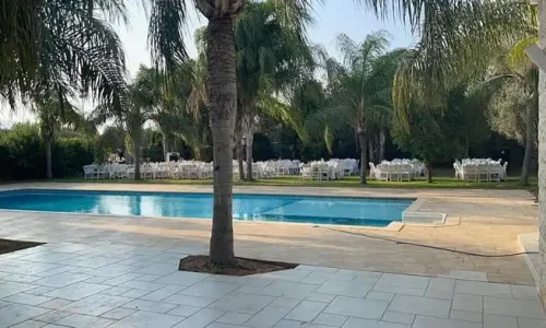 חתונות עם בריכה