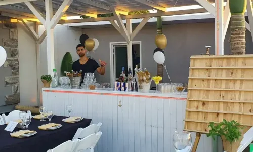 חתונה קטנה עם בריכה