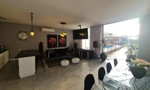 מקומות עם בריכה