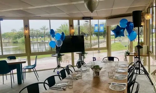 ערב גיבוש בג'וי גארדן