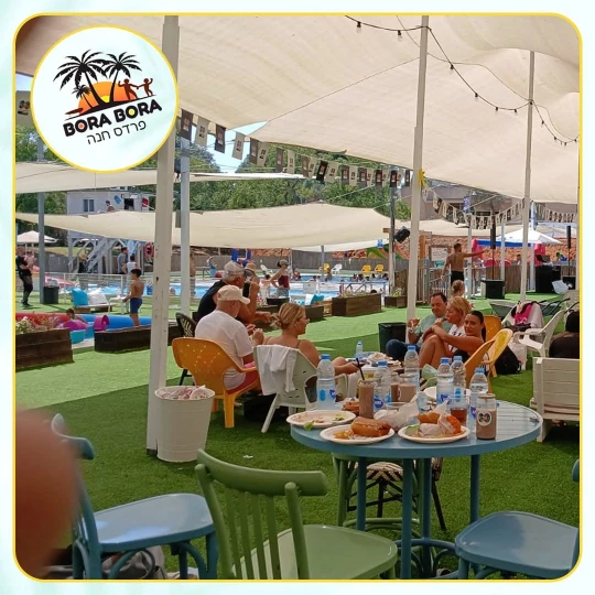 מקום לאירועים גודלים בבריכה