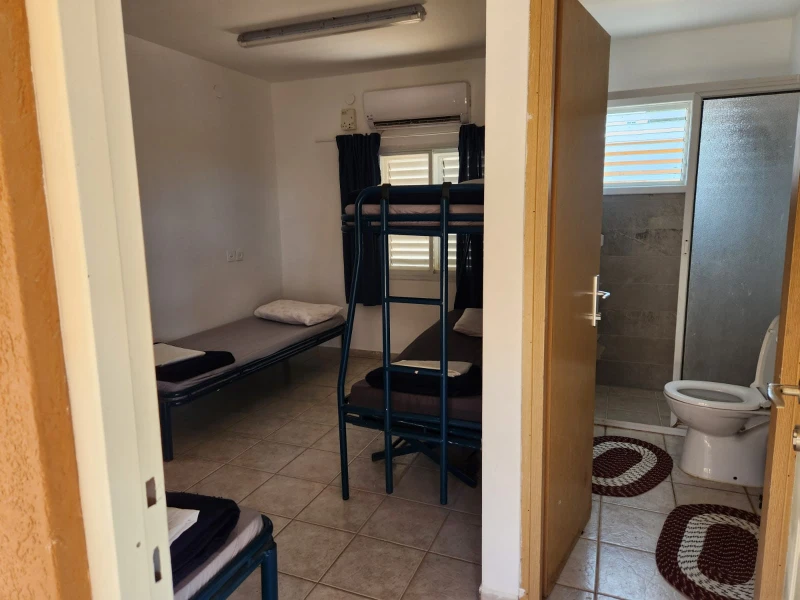 הבית של דני שבת חתן