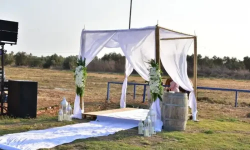 גן ואולם בטבע