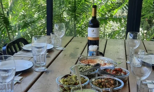 הרמת כוסית בירושלים