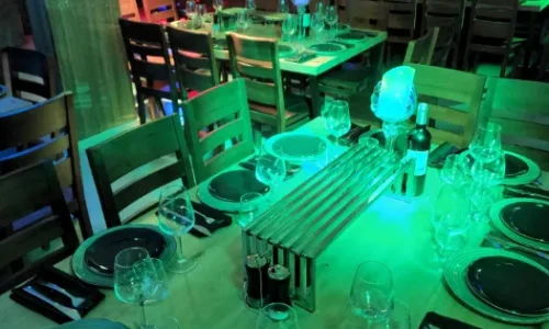 מסיבה בפתח תקווה