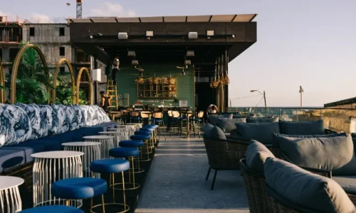 בר מצווה מול הים