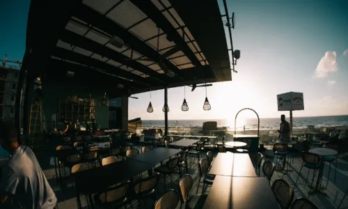 גג לאירועים על הים