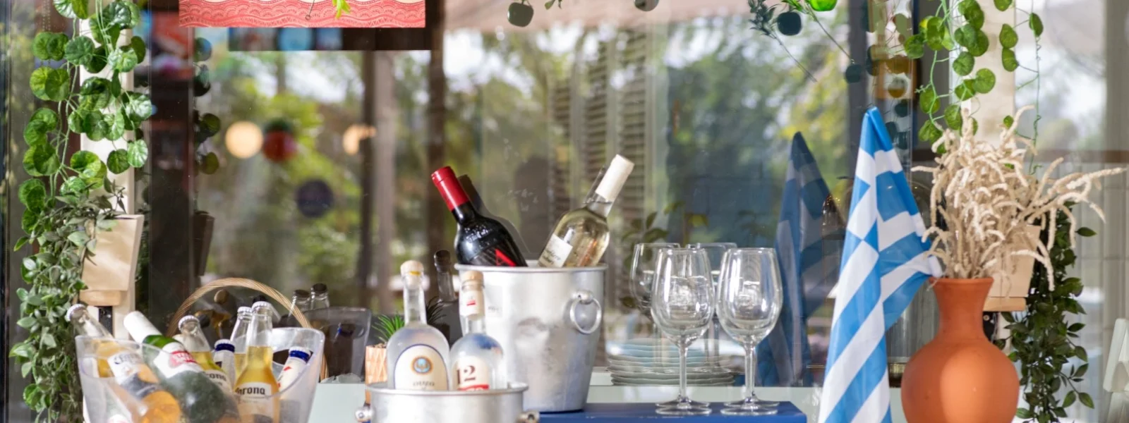 גליקו היווניה על האגם