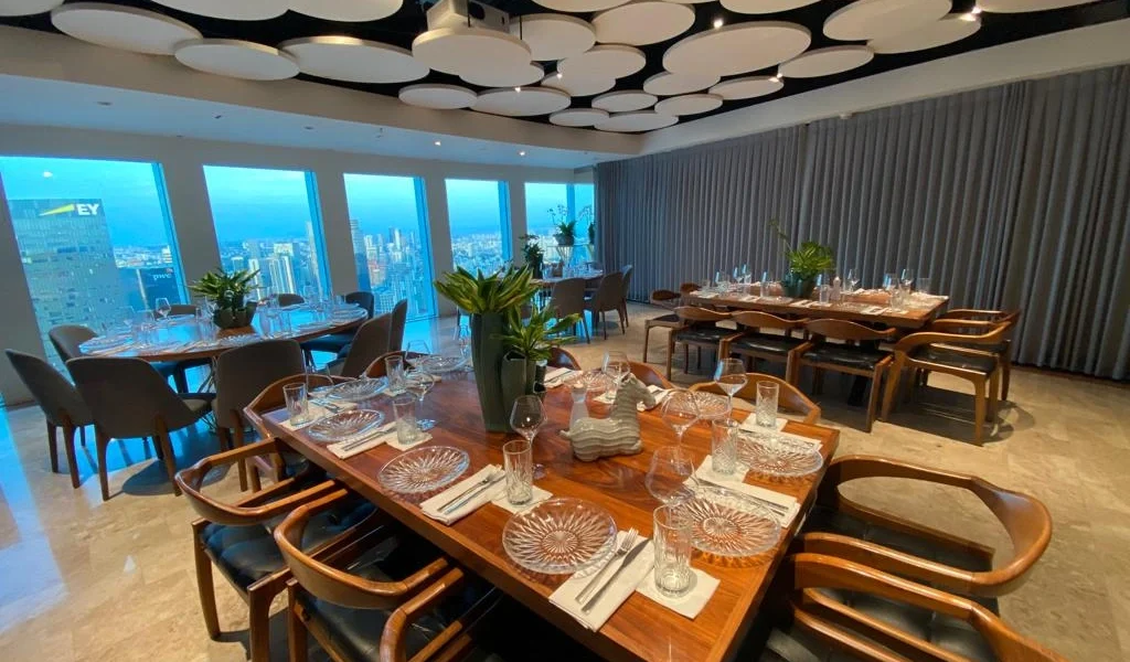 קומה 49 – על גג העולם