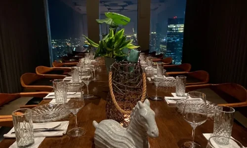 מקומות מיוחדים מאירועים.1