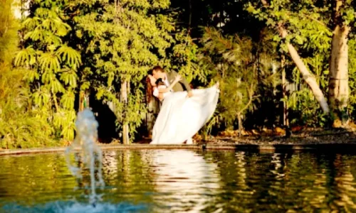 חתונה על האגם
