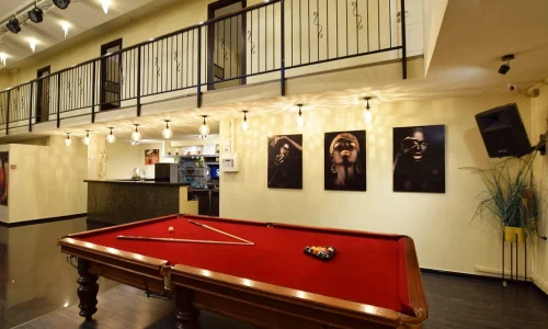 אירועים עם בריכה