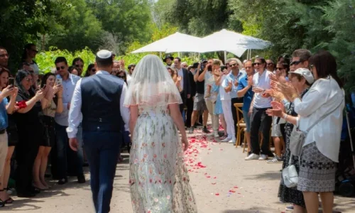 חופה ביקב עמק האלה