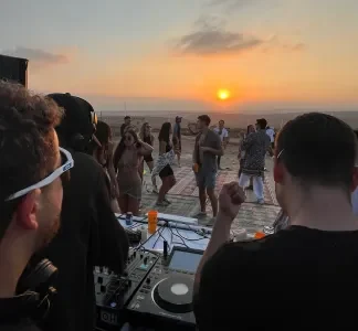 מקום לסדנאות בדרום