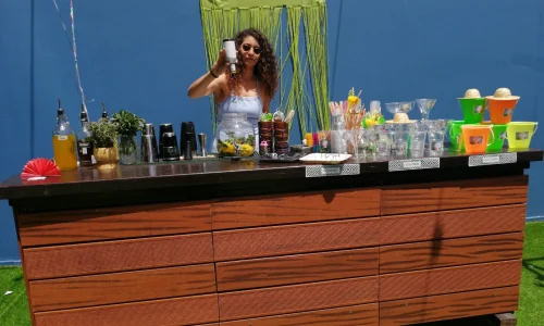 אירועי חברה עם בריכה