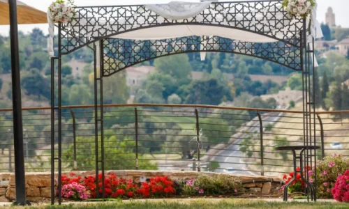 חופה תחת כיפת השמים