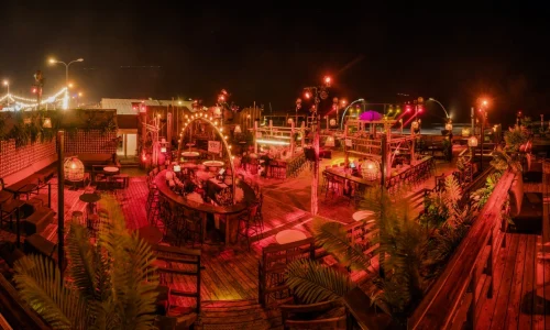 מתחם אירועים מול הים