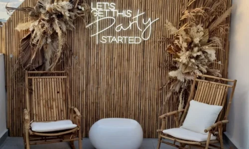 גג מול הים במרכז