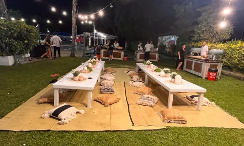 אירוע עסקי בבריכה