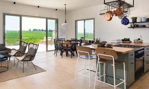 וילה עם לינת קמפינג