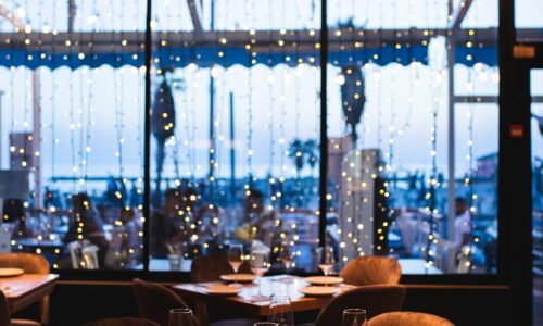 מסעדה לאירועים מול הים