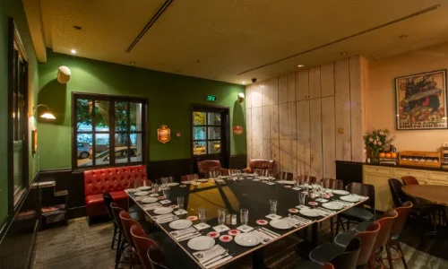 הרמת כוסית בפורטר אנד סנס