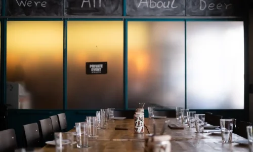 חדר ישיבות בתל אביב